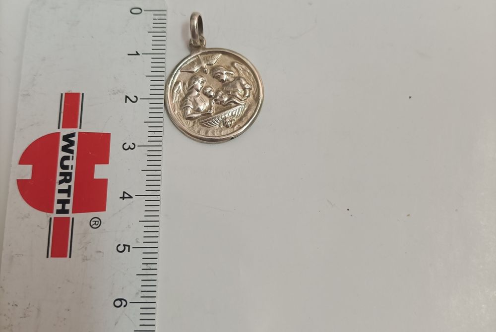 Medalhas religiosas antigas em prata 925 com marca de contraste