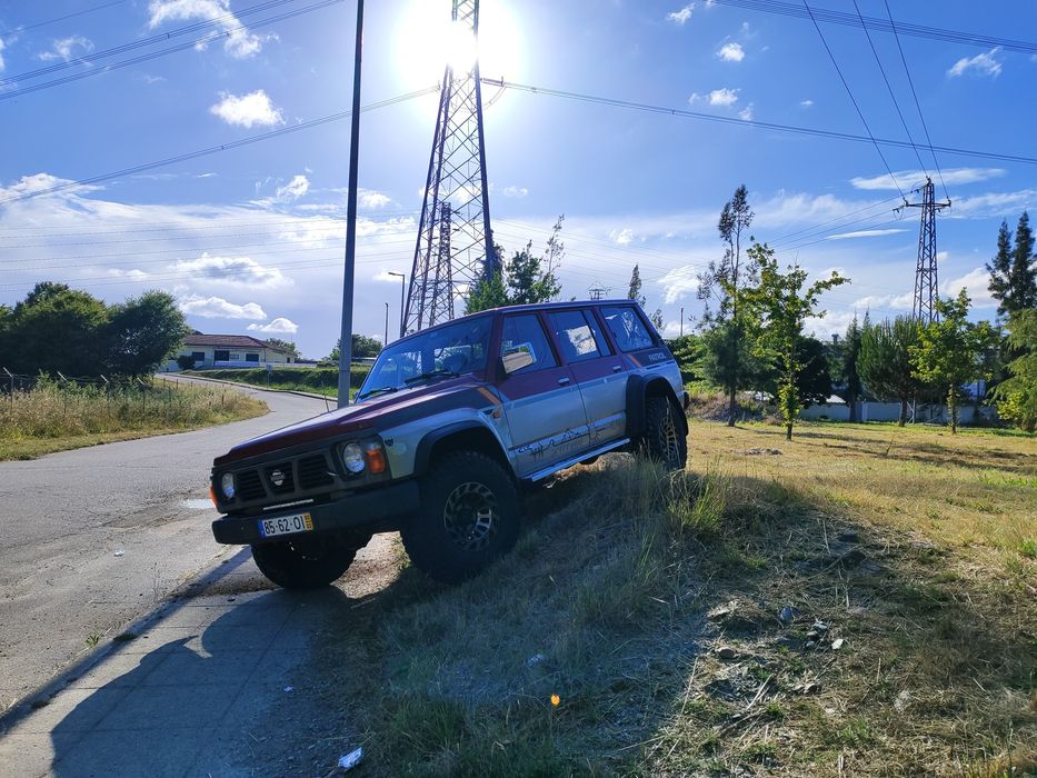 Nissan Patrol y 60 longo