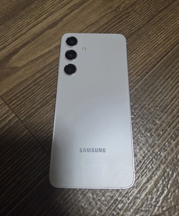 Samsung S24plus 12/512 + watch5