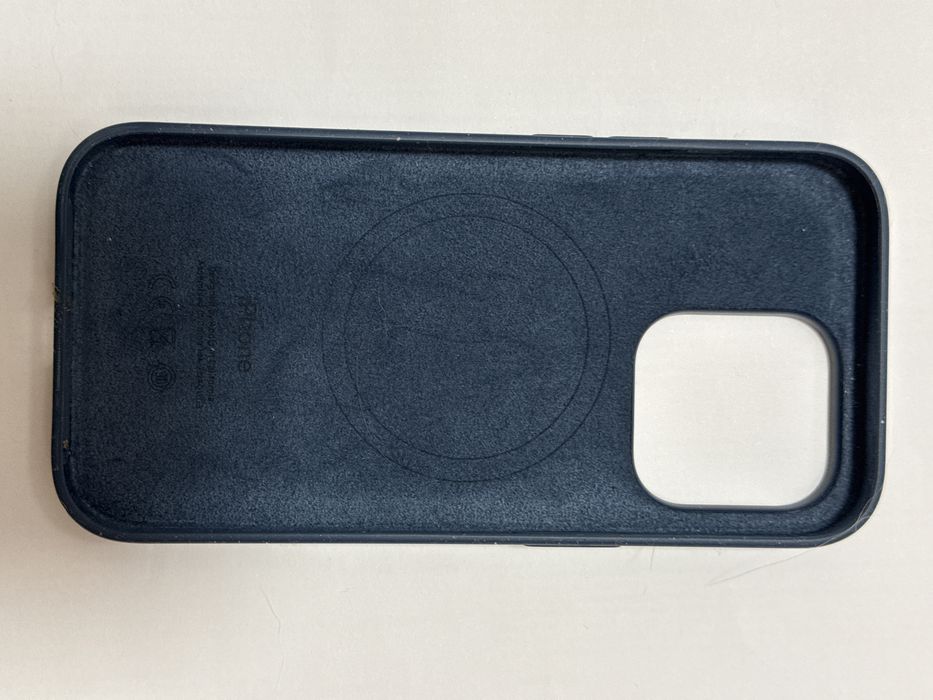 Capa em selicone com MagSafe p/ iPhone 14 Pro azul travoada64354158909315121