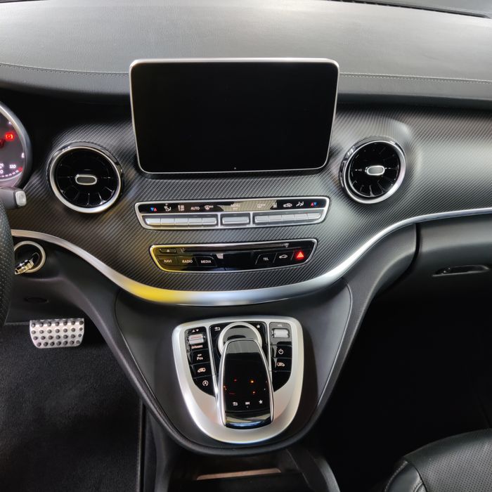 Мерседес v300 2019 року AMG
