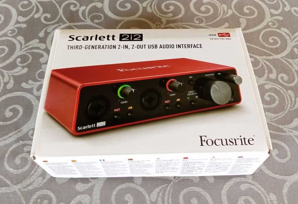 Interface de áudio Focusrite Scarlett 2i2 3rd Gen como nova