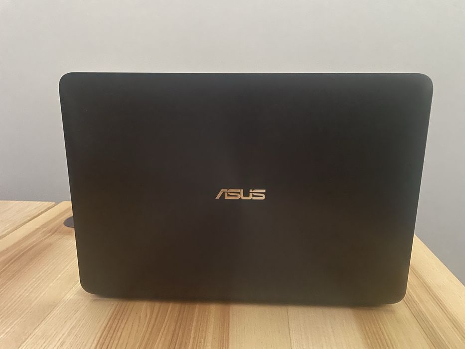 Ноутбук Asus X556U FHD 15.6 / i5-6200U / 8GB / HDD 1TB