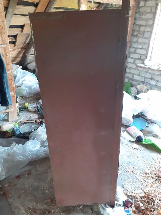 Продам емкость для сыпучих материалов.