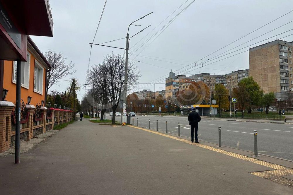 Продаж нежитлової будівлі пр.200-річчя Кривого Рогу