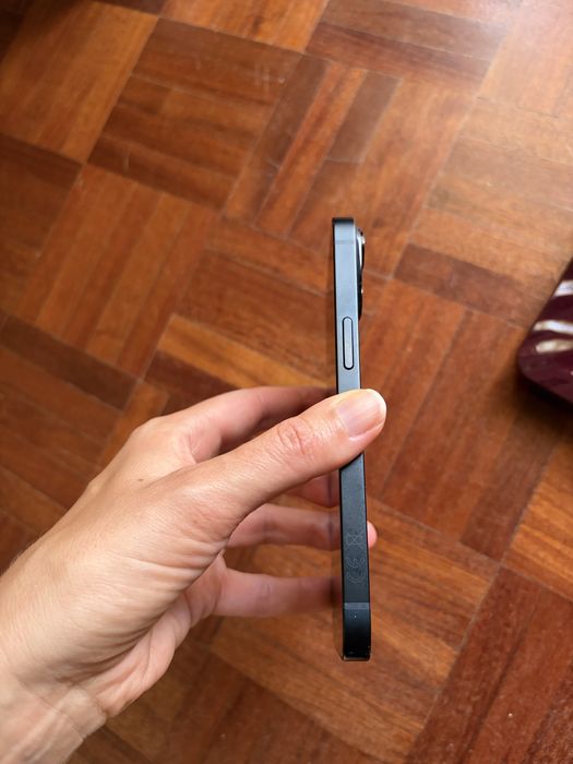 iPhone 14 de 128GB em excelente estado