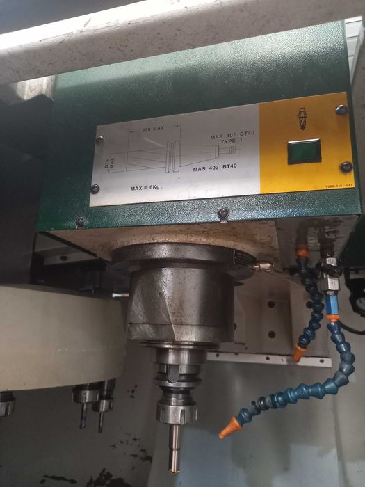 Fresadora CNC - BRIDGEPORT VMC 1000 (cursos 1000 x 600)