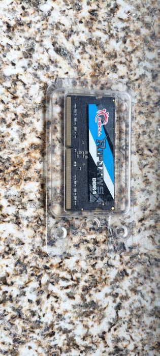 Memória RAM DDR4 8GB 3200MHz