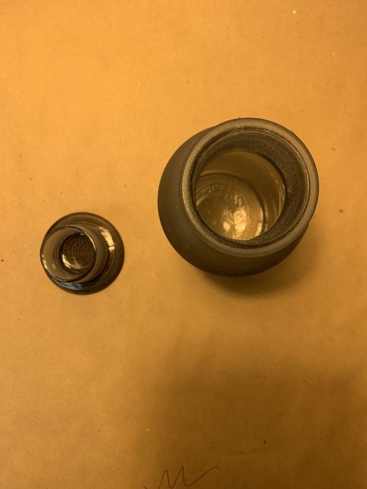 Frasco em vidro fosco