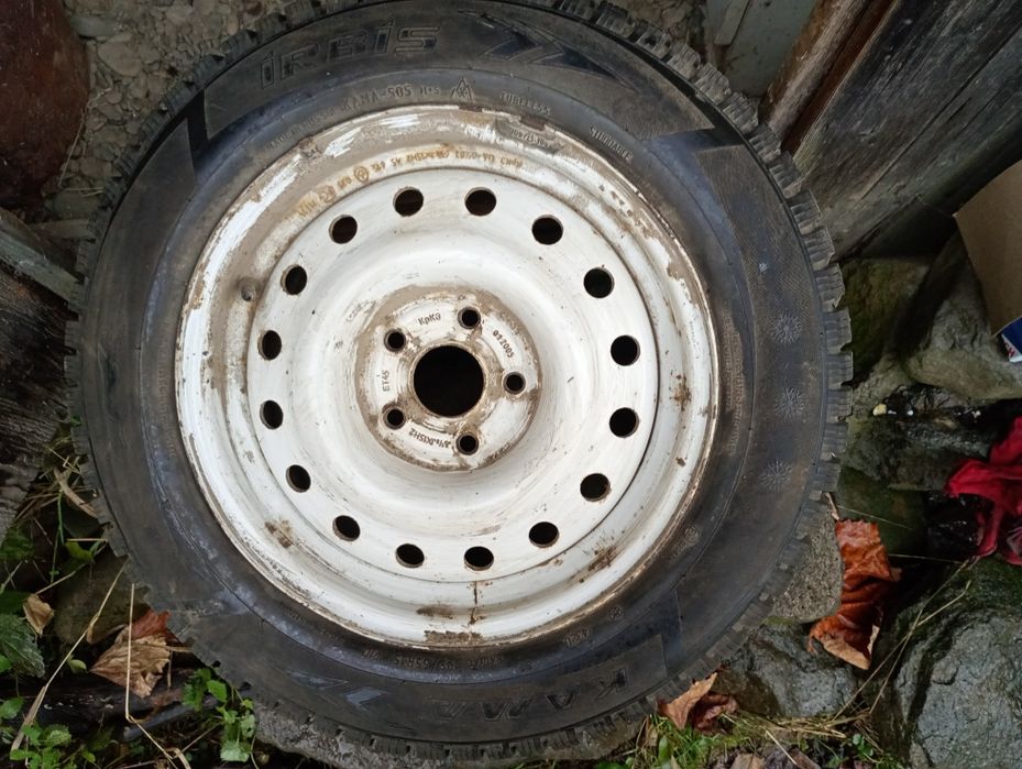 Зимова резина на волговських дисках R15*205*65 YOKOHAMA+ ШИПИ