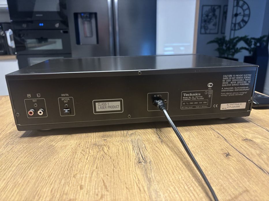 Technics Compact Disc Player SL-PS 770D