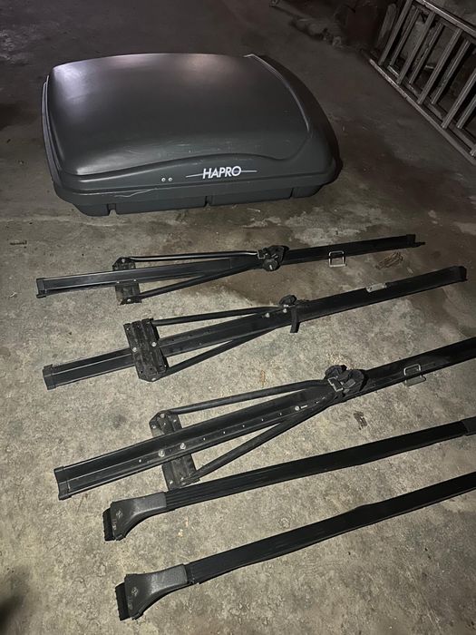 Mala para tejadilho Hapro + barras + suportes de bicicleta