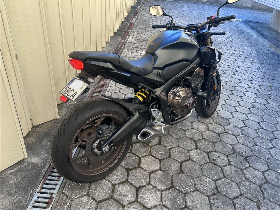 Honda cb650r 2022