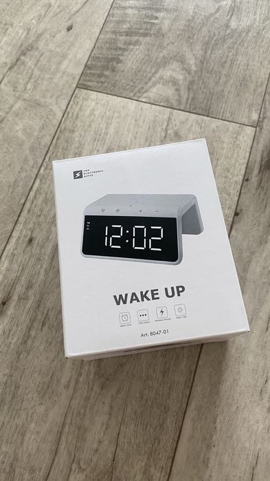 Годинник «WAKE UP» з функцією бездротової зарядки