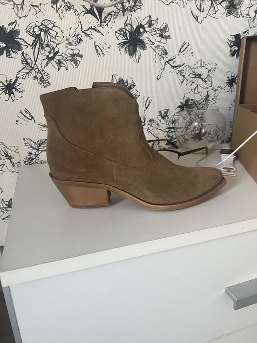 Продам ботиночки