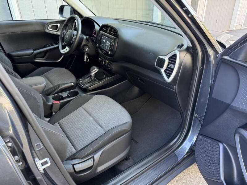 2020   Kia   Soul
