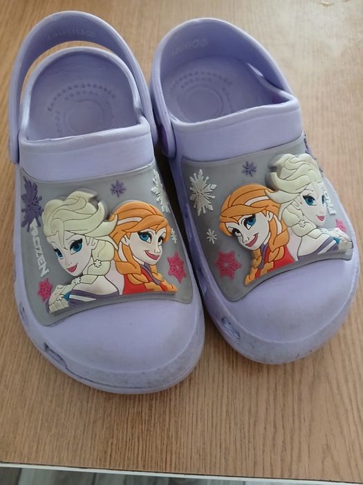 Klapki kroksy świecące Frozen Elza i Anna rozmiar 29