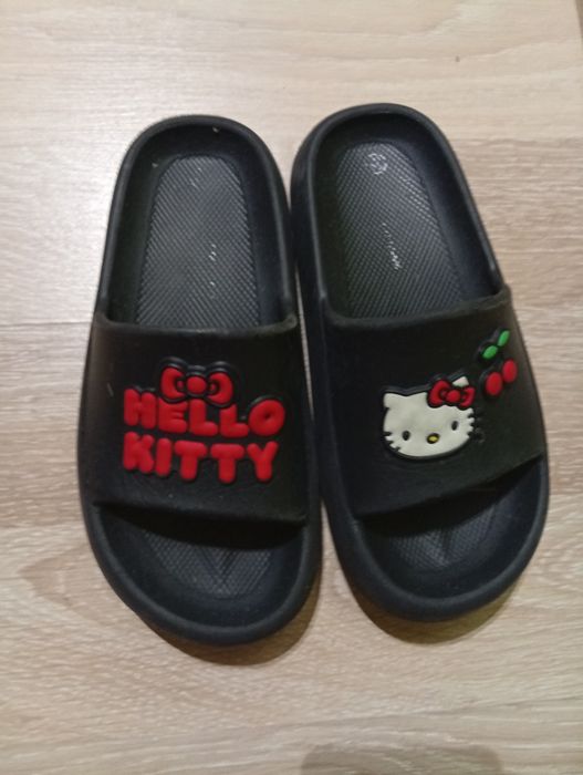 Klapeczki dziewczęce 34.