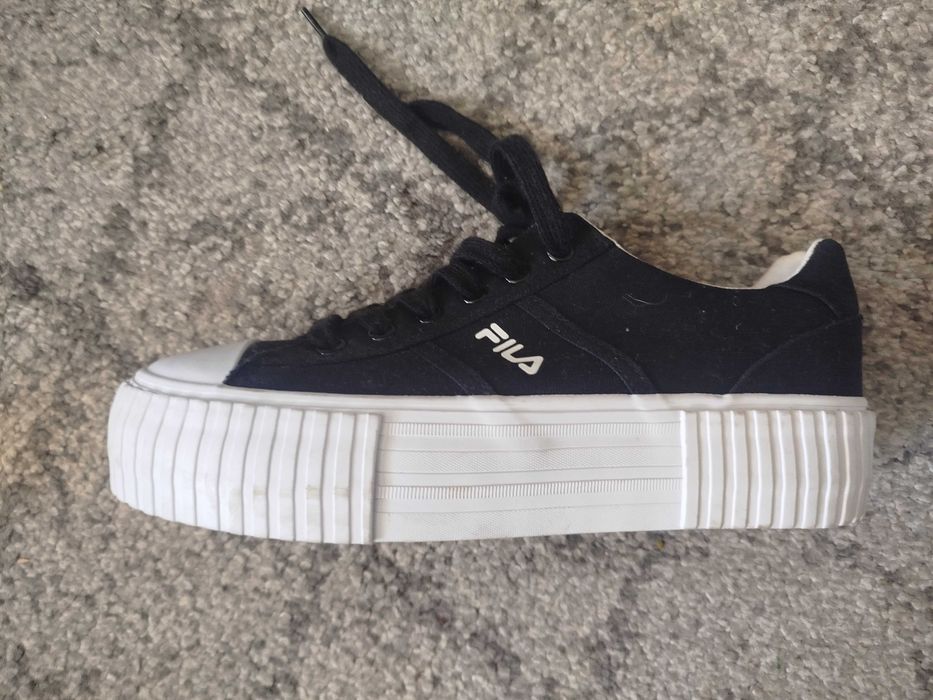 Buty FILA rozm. 39