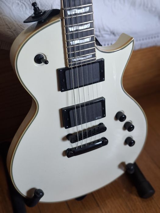 Guitarra ESP LTD EC-401 Olympic White (EMG 81/60 - Set-Neck) Nova em caixa