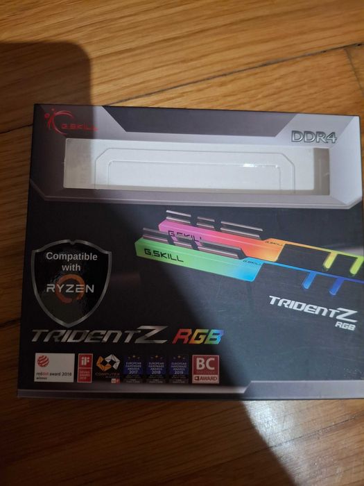 G.Skill TridentZ   DDR4  3200Mhz  CL14   2x8GB