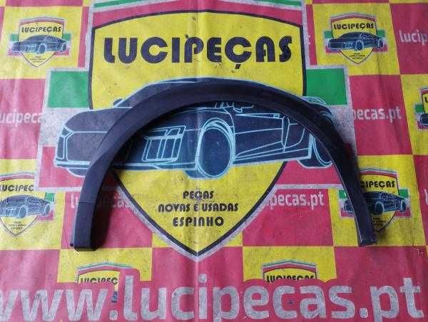 ABA Guarda Lamas Trás Esquerdo Peugeot 2008 | 136072