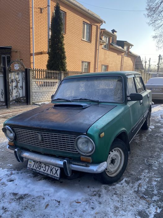 Продам машинку Ваз 2101 в очень хорошем состоянии. Мотор 1.3 коробка 4ст, ходовая в куче, касаемо технического состояния вопросов нету, новый масляный фильтр, залит антифриз, кузов целый, без дыр, по электрике всё работает без вопросов, музыка нормальная, 4 динамика, все двери и багажник закрываются на ключ, установлен дополнительный свет спереди, комплекты по два ключа, Субару салон! Мульти руль с бородой, сидения передний и задний ряд с Субару покупались за 160$ с подогревом, нужно только подключить, установлена торпеда с 06. Бензин, расход 5-6л. Авто на каждый день
За дополнительной информацией звонить
-ноль99 8семь6 1два04
Или пишите на олх, на сообщения отвечаю сразу