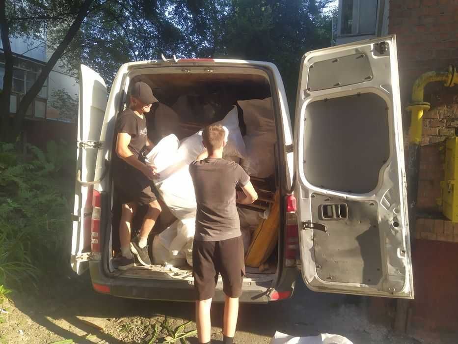 Вивіз будівельного сміття | Вивіз старих меблів | Вивіз бою, гілок