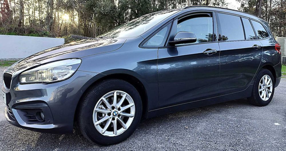 Bmw 216d Gran Tourer - 2016 Line Luxury / 7 Lugares