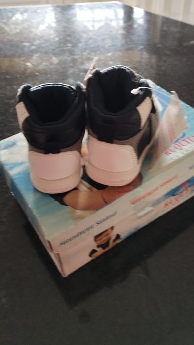 Botas  Novas tam. 19, azuis.