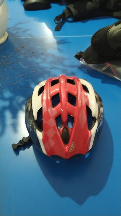 Capacete met em bom estado
