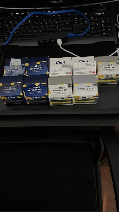 Vendo cremes da Cien Q10 selados