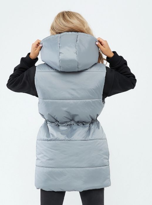 Жіноча подовжена жилетка