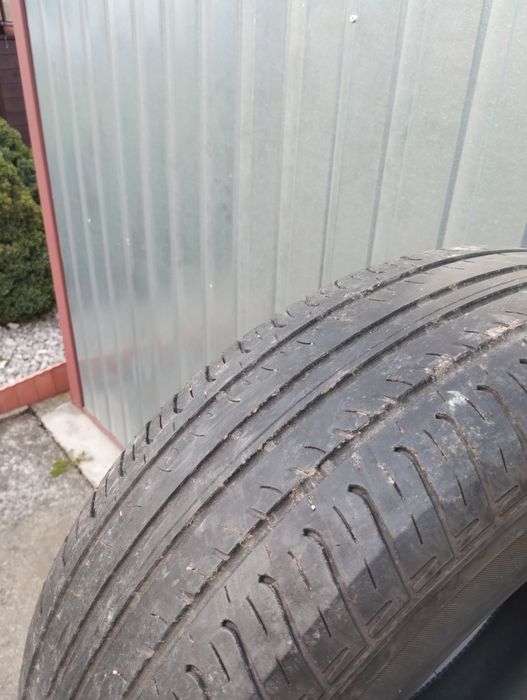 Cztery używane Opony hankook R17 225/60