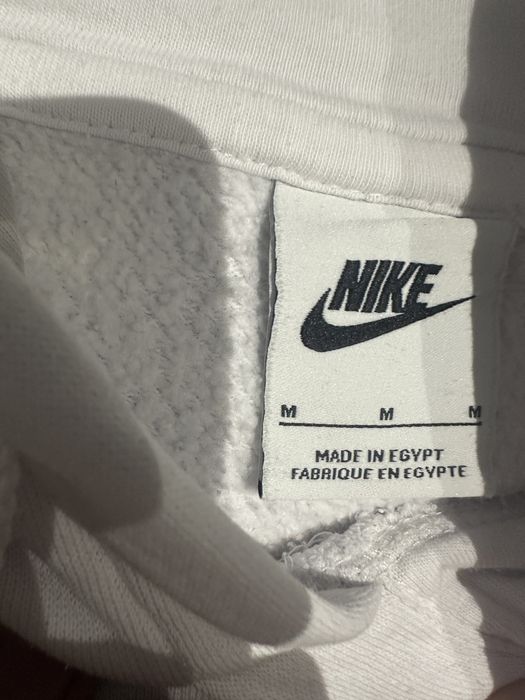 Biała bluza Nike