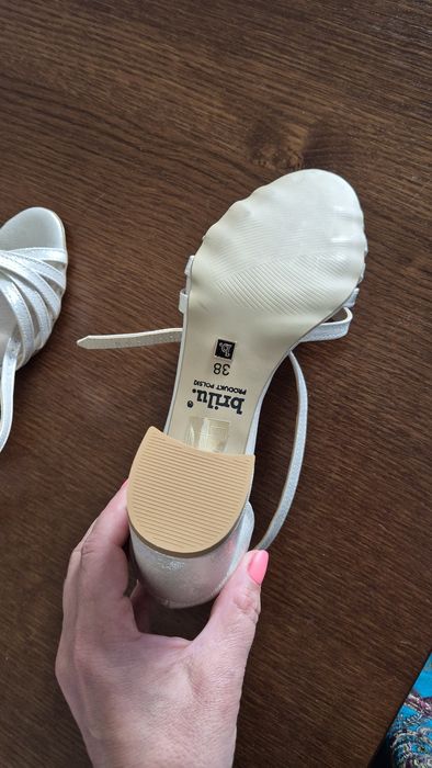 Buty ślubne NOWE Brilu 38 ecru z połyskiem