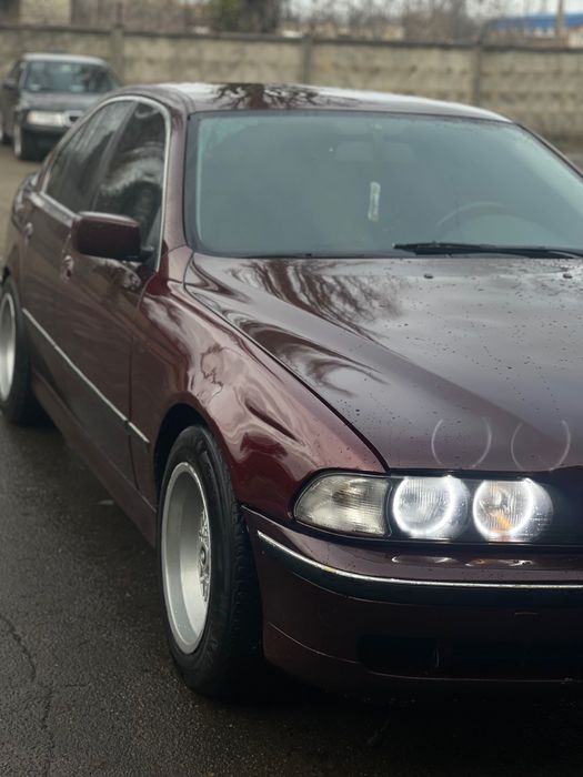 Продам бмв. Е 39