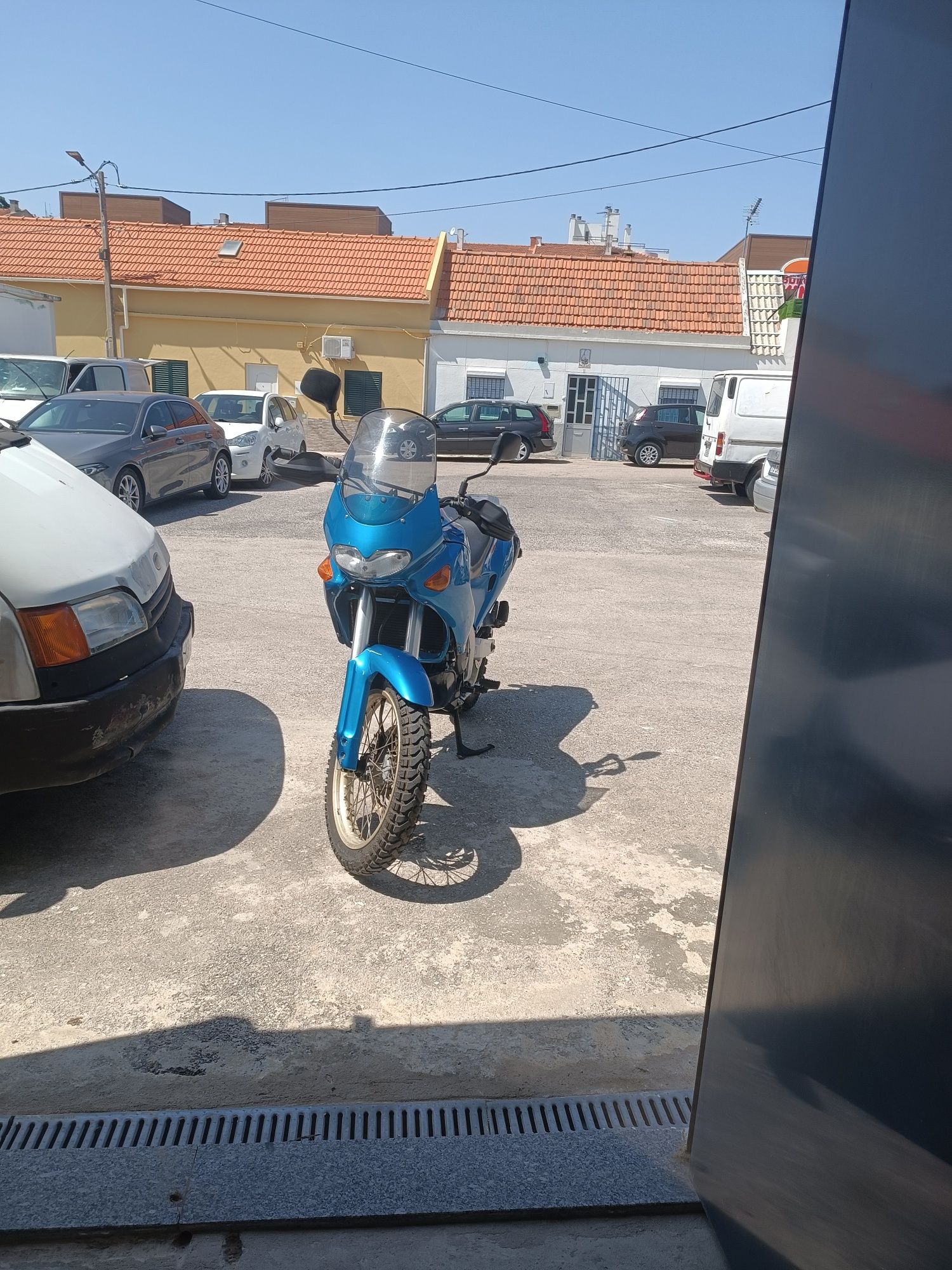aprilia 1000cc