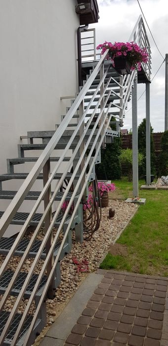 Tarasy na konstrukcji stalowej