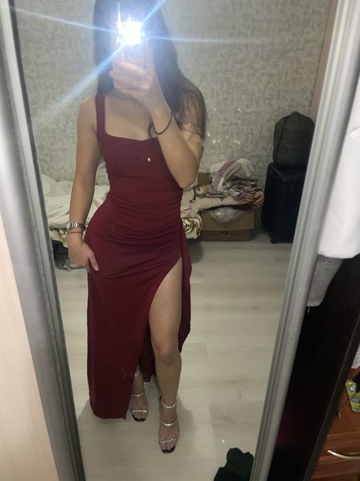 Вечірня довга сукня