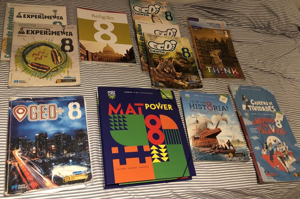 Livros escolares 8.Ano