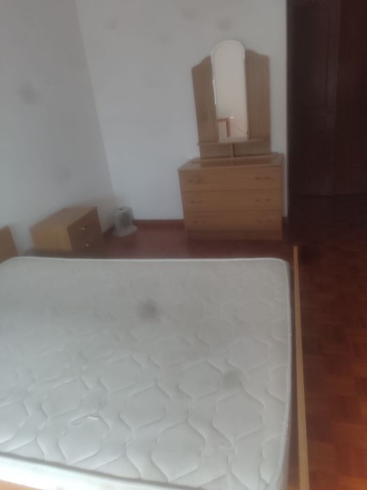 Mobiliário completo de quarto
