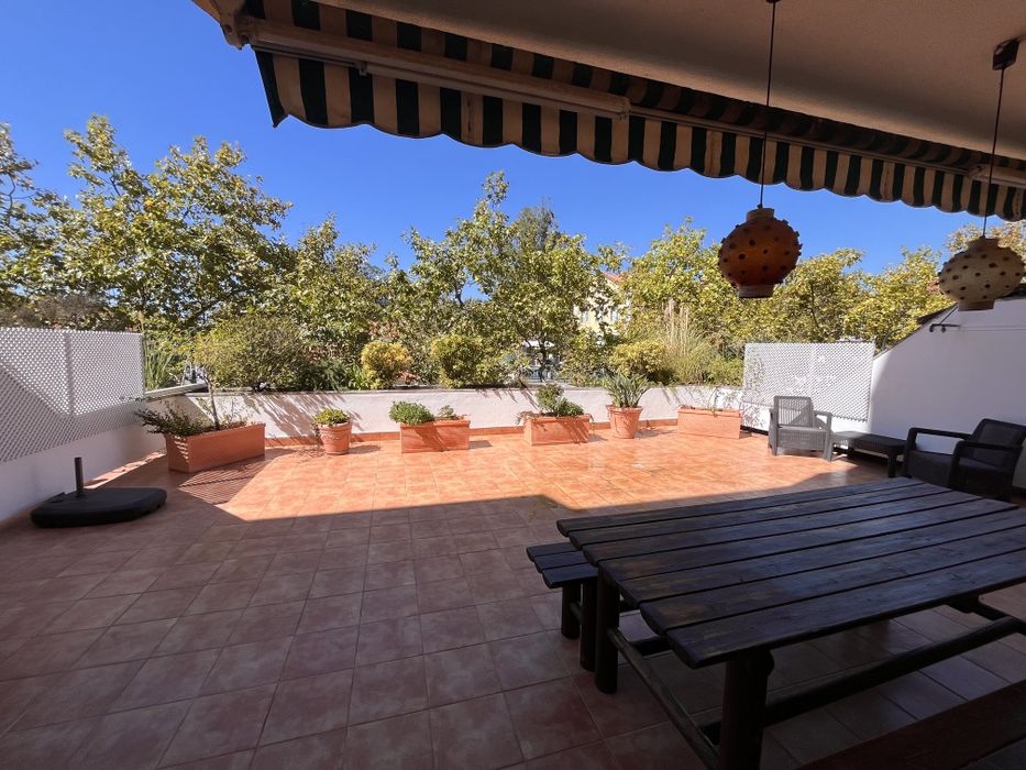 Sintra city centre - Spacious T3 appartment with big terrace (60 m2)