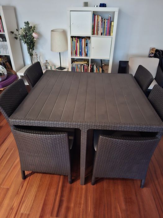 Outdoor table set + 6 chairs64285476793858121