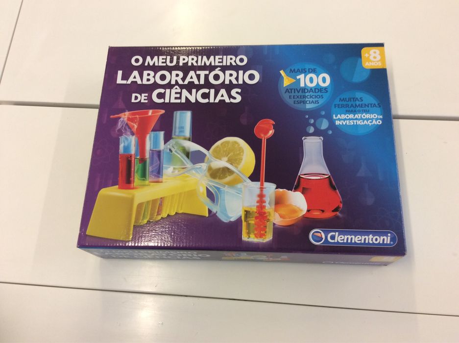 O meu primeiro laboratorio de ciencias da clementoni