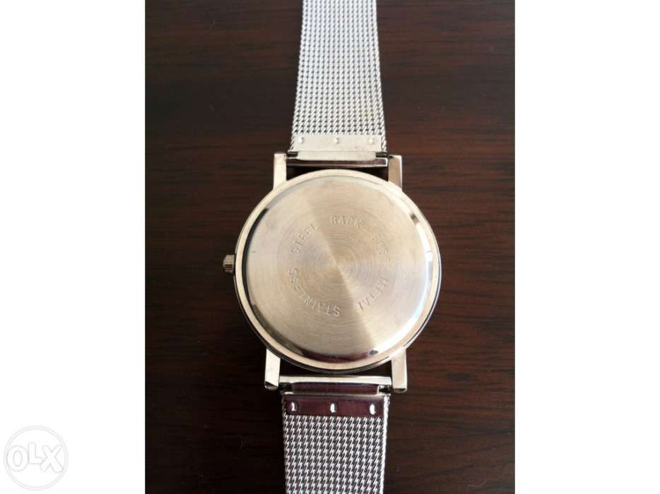 Relógio Quartz japonês - novo - Oferta de portes