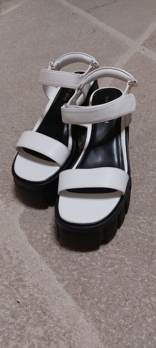 Продам босоніжки 39 р Madden girl