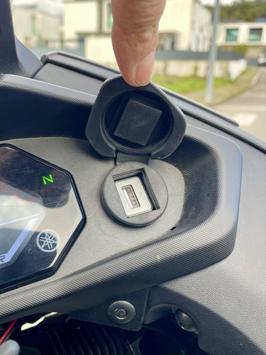 Yamaha Tracer 700 – 2020 – 8.600 km – Único dono – Como nova