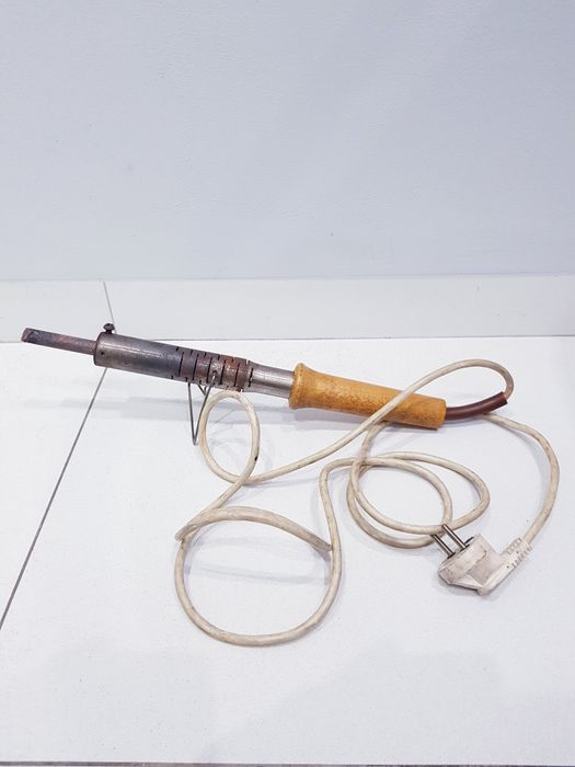 Lutownica kolbowa, oporowa