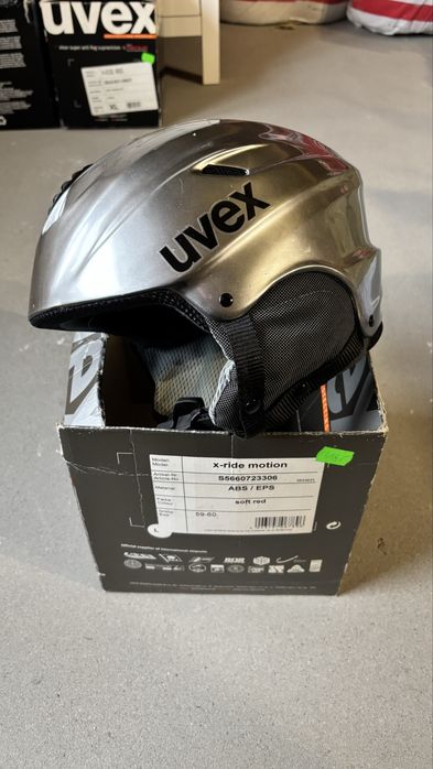 Kask narciarski Uvex XL